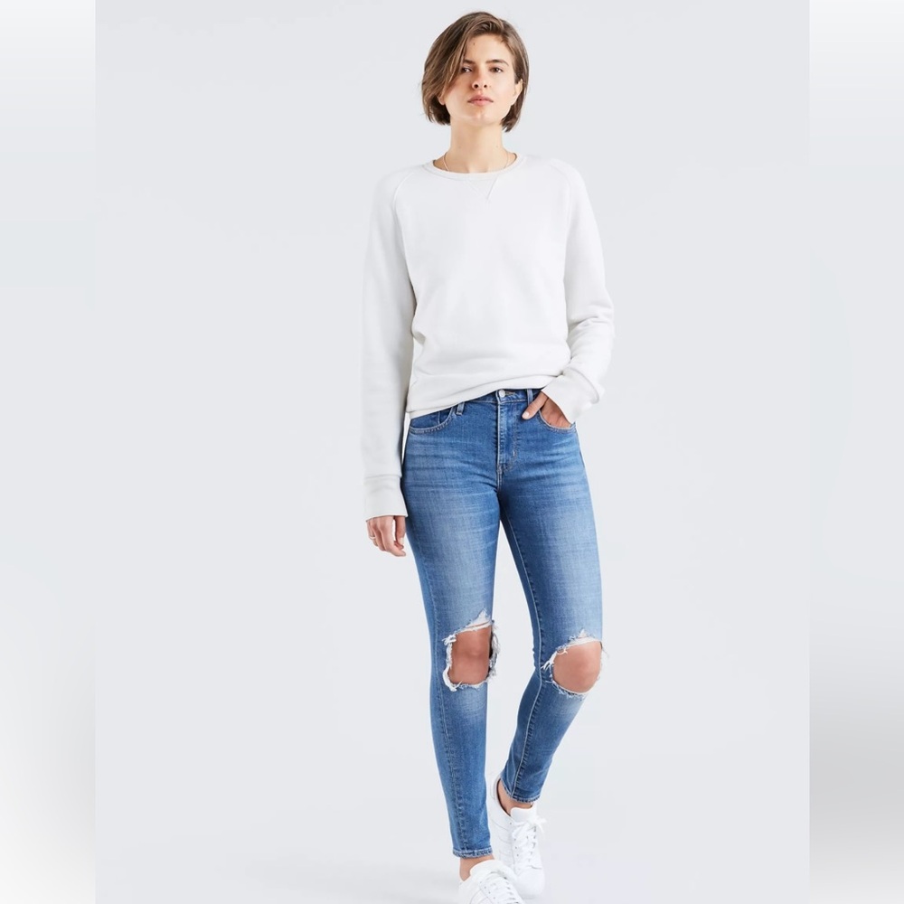 Levi's 721 High Rise Distressed Skinny Jean